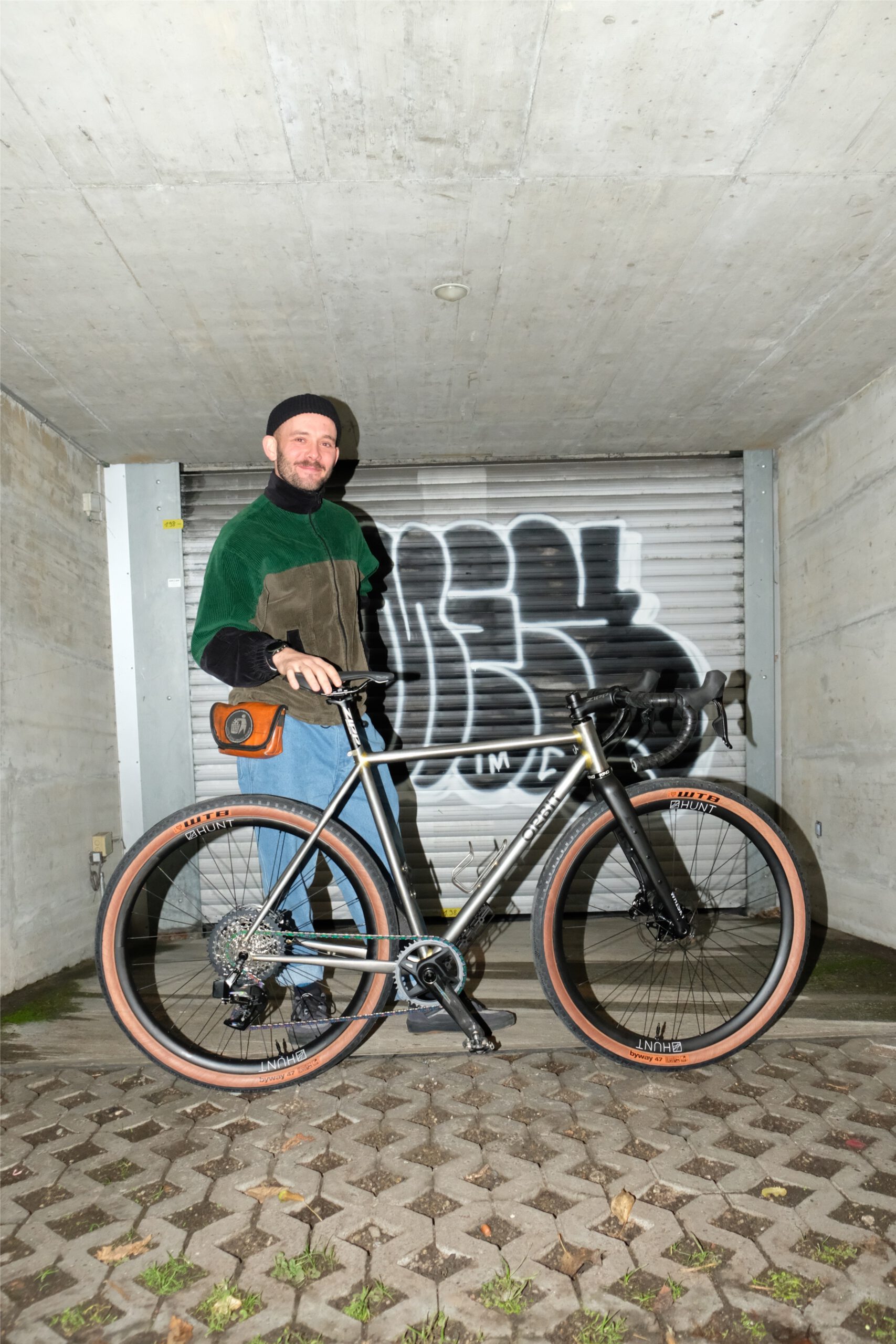 Orbit Frameworks Zürich – Alex und sein Gravelbike in Raw Optik